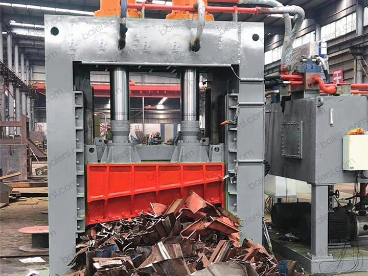 Hydraulic gantry shear's working principle