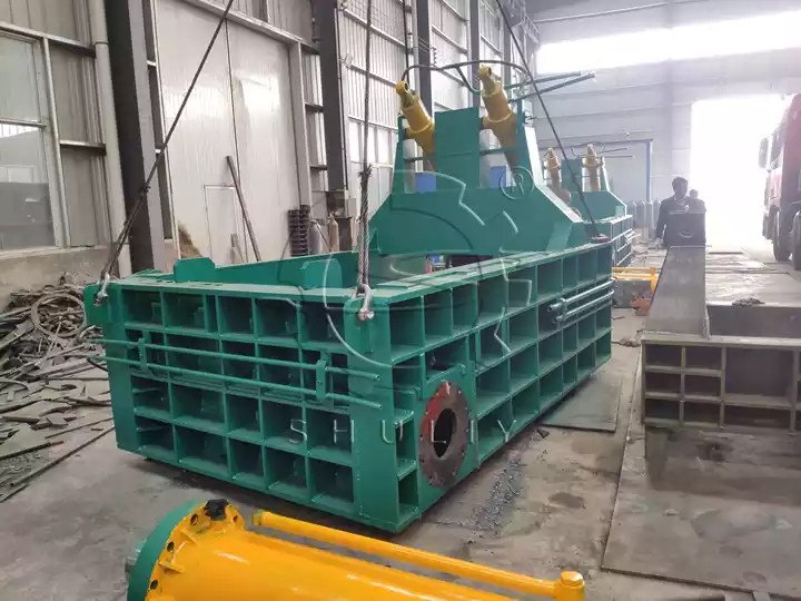 hydraulic metal scrap baler