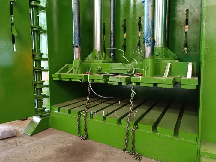 машина для укупорки шин